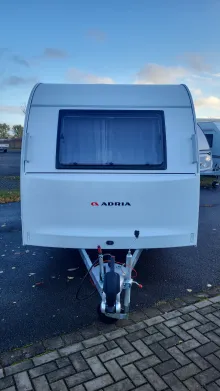 Seitlich Adria Aviva 360 DK Fliegenschutz, Panorama