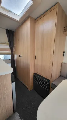 Fahrerhaus Adria Aviva 360 DK Fliegenschutz, Panorama