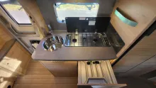 TV-Vorbereitung Knaus Südwind 580 QS Black Selection 3 Etagenbett mit Garagentür