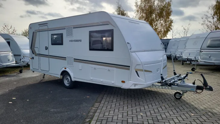 Schräg Vorne Weinsberg CaraOne 480 QDK Smart/Advanced/Ambiente