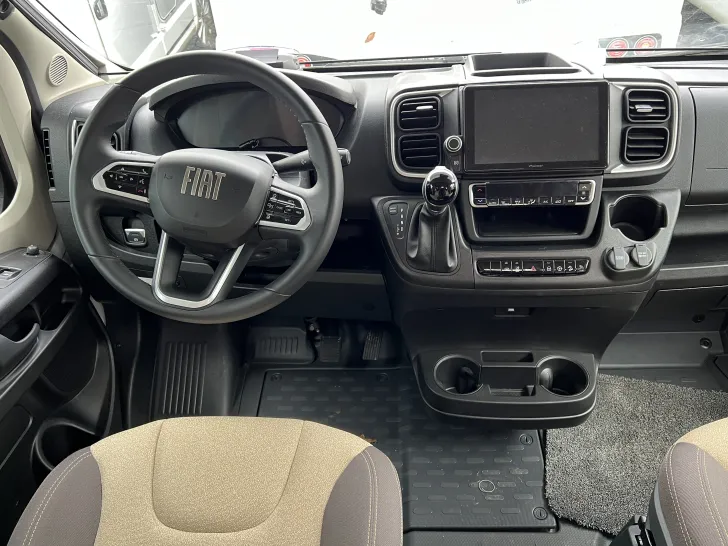 Fahrzeugbild Weinsberg CaraHome 650 MEG #4