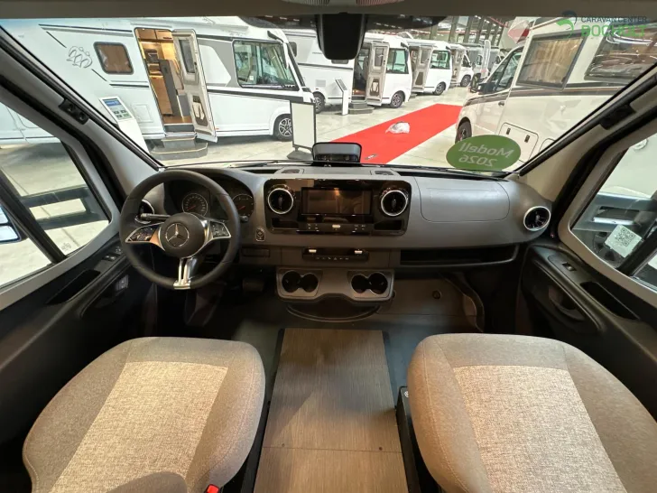 Fahrzeugbild Carthago c1-tourer T 143 KB-LE comfort 4.2t Modell 2026 / Distronic / Markise #9