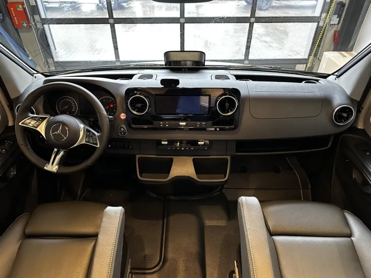 Fahrzeugbild Hymer Grand Canyon S 600 Einzelbetten #7