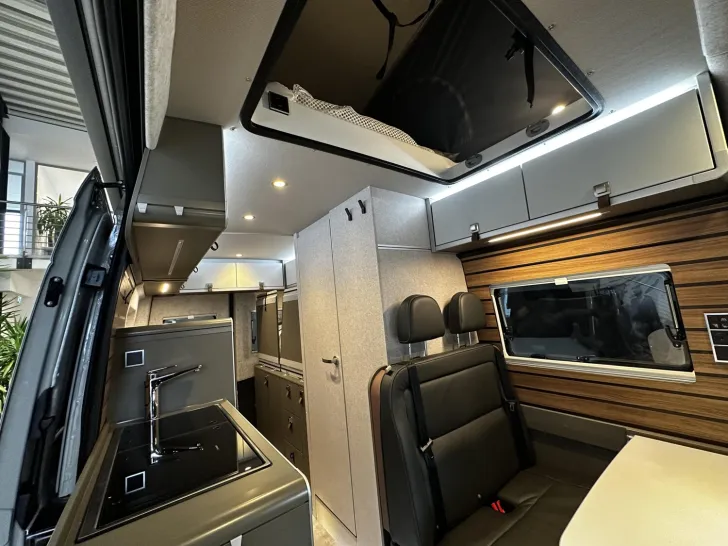 Fahrzeugbild Hymer Grand Canyon S 600 Einzelbetten #11