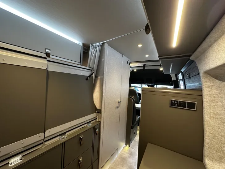 Fahrzeugbild Hymer Grand Canyon S 600 Einzelbetten #12