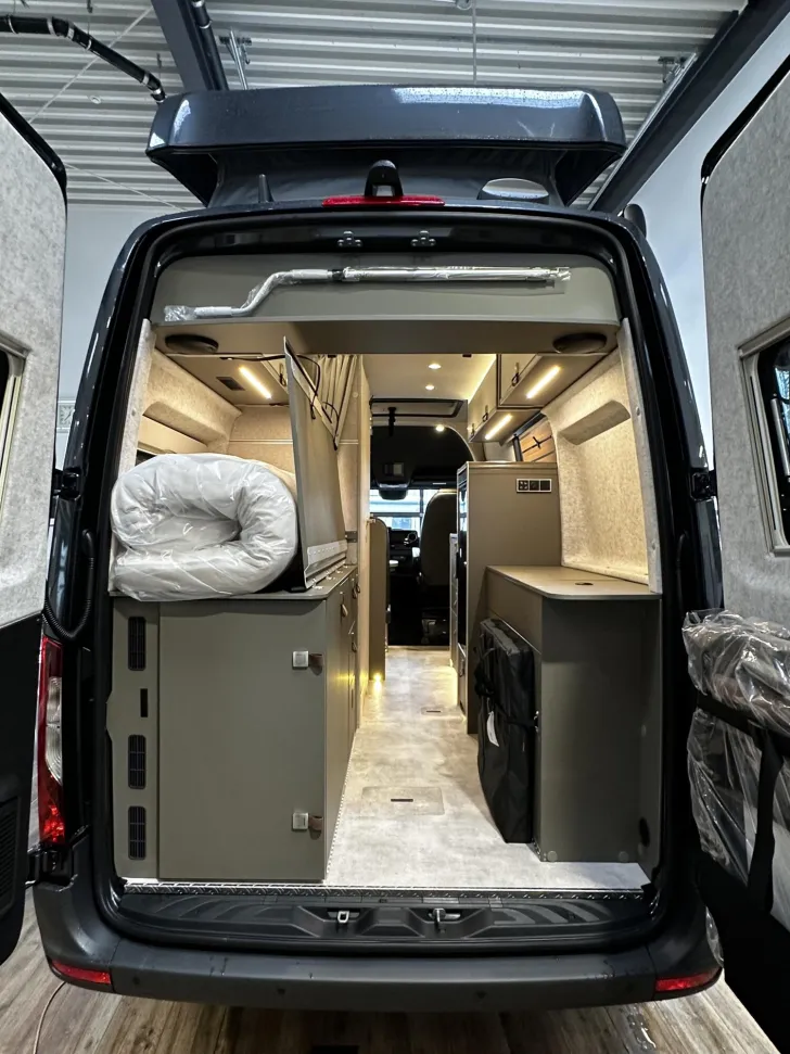 Fahrzeugbild Hymer Grand Canyon S CrossOver 600 SALE sparen 8.000 #5