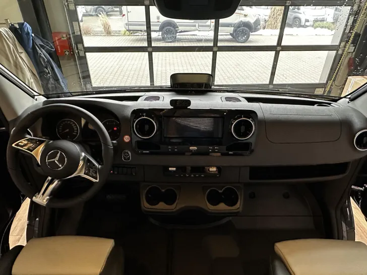 Fahrzeugbild Hymer Grand Canyon S CrossOver 600 SALE sparen 8.000 #10