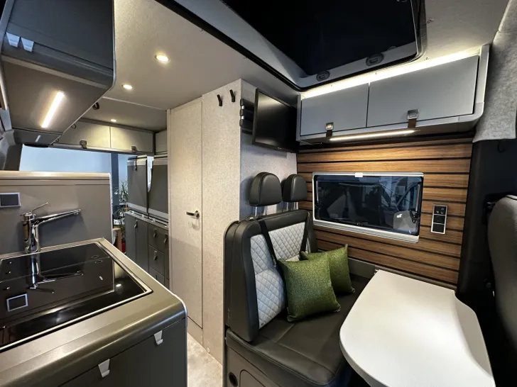 Fahrzeugbild Hymer Grand Canyon S CrossOver 600 SALE sparen 8.000 #15