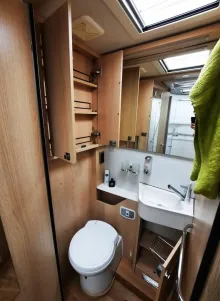 Fahrzeugbild Hymer B-Klasse 680 Lithium/Solar/Gastank/1.Hand #18