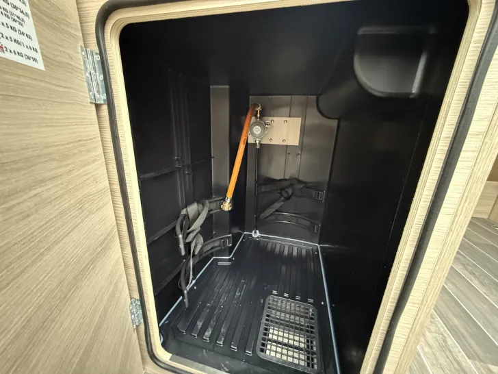 Fahrzeugbild Forster Livin Up Pro FV 636 EB Vibe Automatik - Markise #18