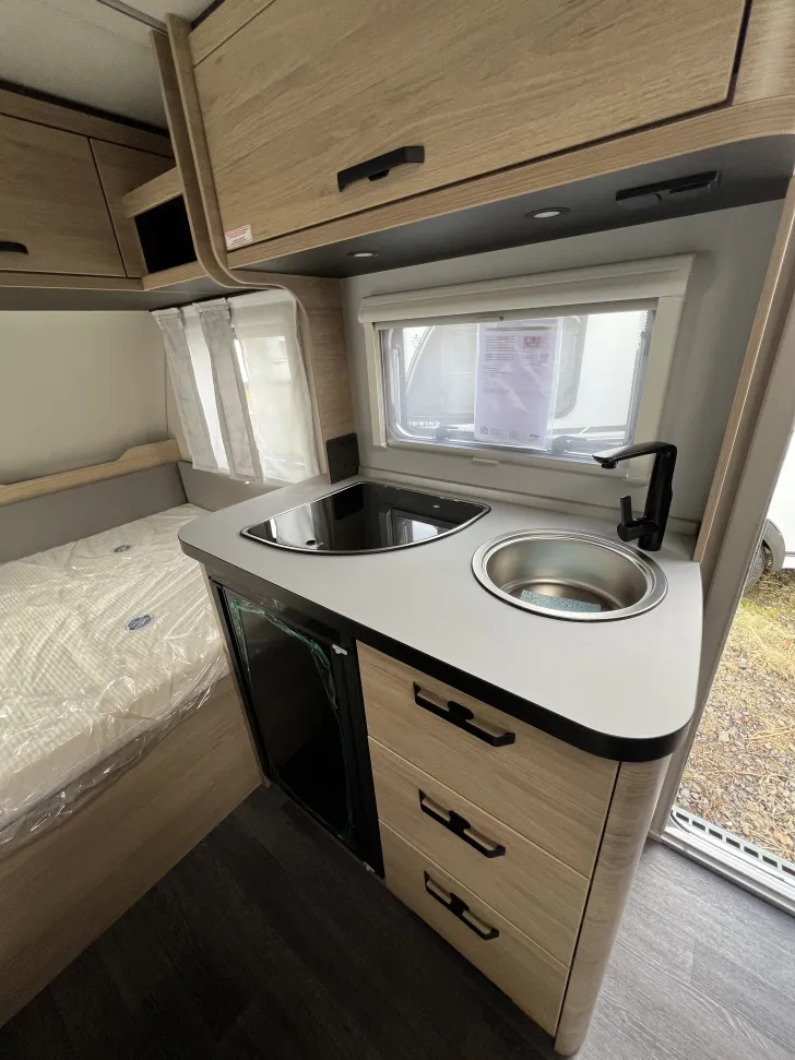 Fahrzeugbild Weinsberg CaraOne 390 QD #6