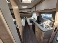 Fahrzeugbild Knaus Südwind 500 EU 60 Years Markise - Dusche #13