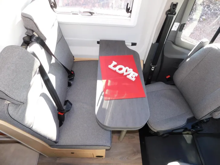 Fahrzeugbild Sunlight Cliff 4x4 590 Verfügbar ab November 2026 #14