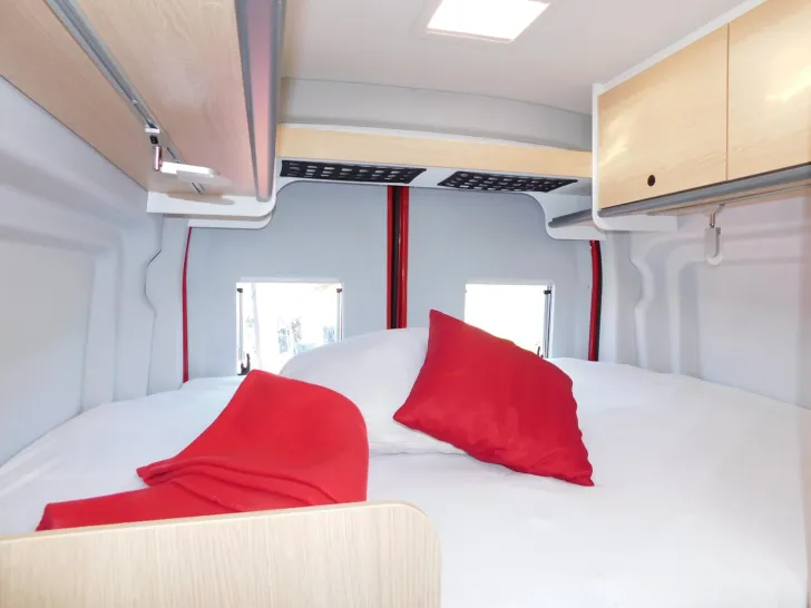 Fahrzeugbild Sunlight Cliff 4x4 590 Verfügbar ab November 2026 #17