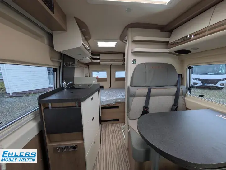 Fahrzeugbild Malibu Van compact 540 DB 140PS/Autom/Fahrassistenz-Paket/Lederausstattung #6