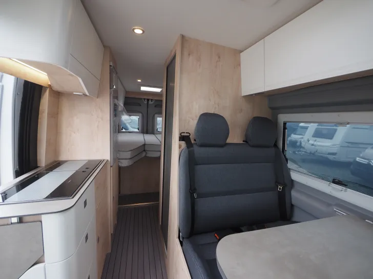 Fahrzeugbild Clever Runner, Schwenkbad, Tageszulassung ! #9