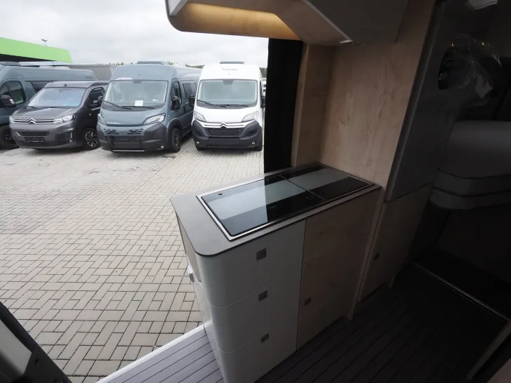 Fahrzeugbild Clever Runner, Schwenkbad, Tageszulassung ! #11