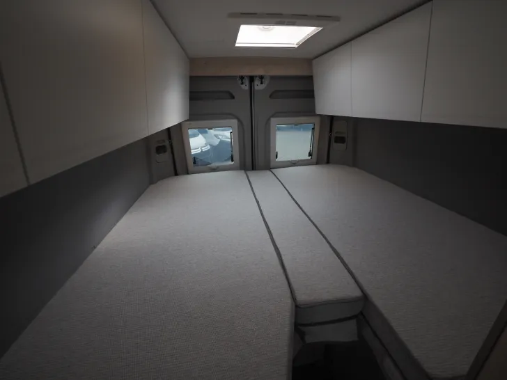 Fahrzeugbild Clever Runner, Schwenkbad, Tageszulassung ! #15