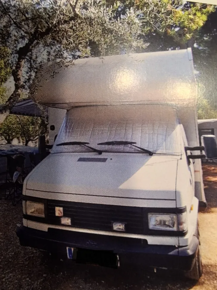 Fahrzeugbild Challenger Alkoven #1