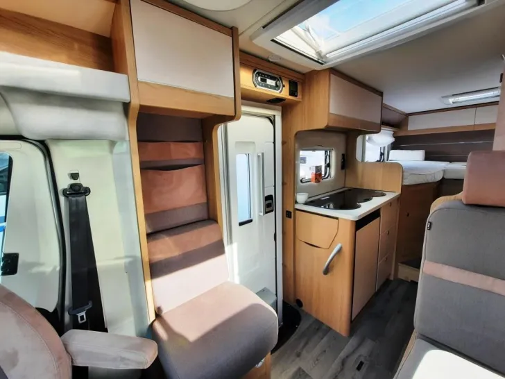 Fahrzeugbild LMC Cruiser V 646 G Sat/TV/Remis/Navi/Kamera #8