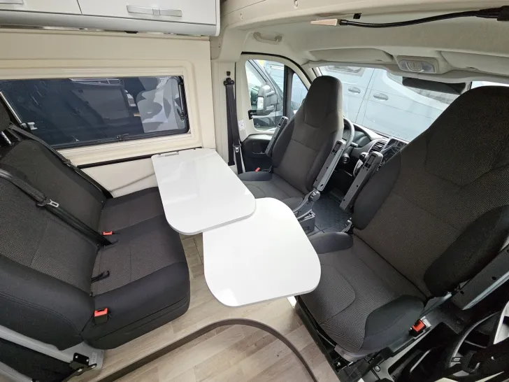 Fahrzeugbild Westfalia Columbus 601 D 180 PS Warmwasserhzg|Solar|Juli26 #8