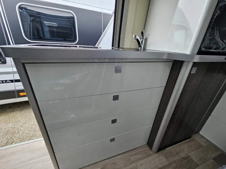 Fahrzeugbild Westfalia Columbus 601 D 180 PS Warmwasserhzg|Solar|Juli26 #11