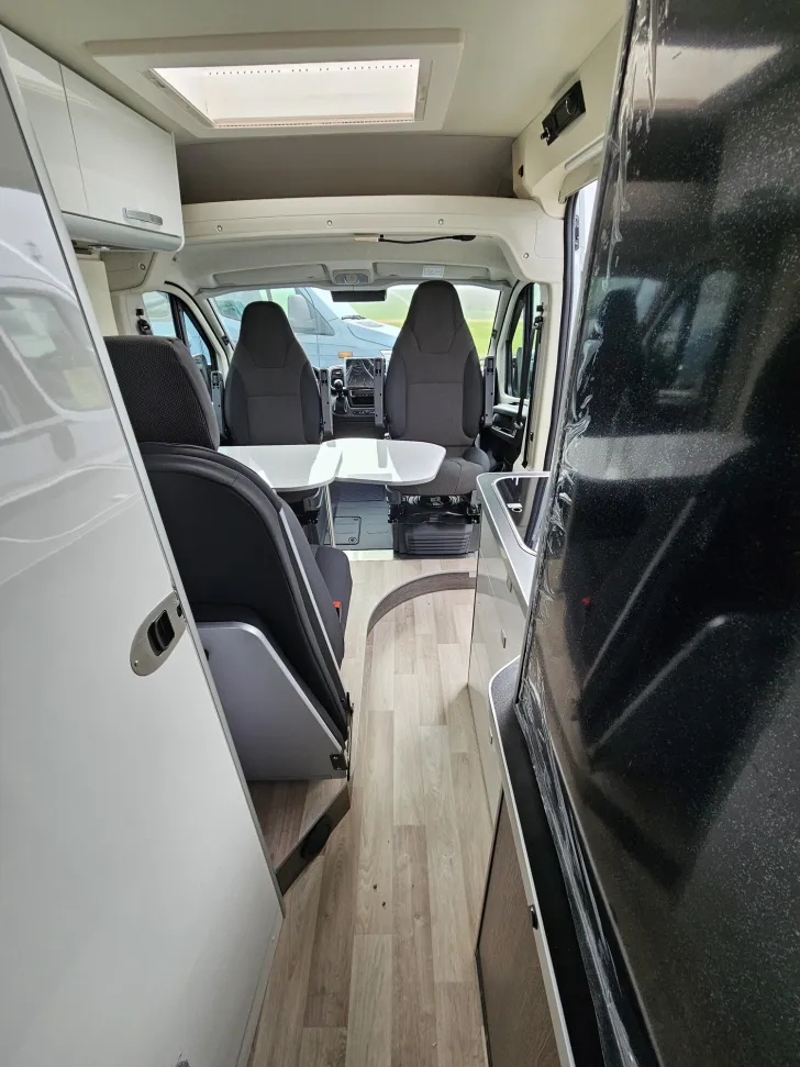 Fahrzeugbild Westfalia Columbus 601 D 180 PS Warmwasserhzg|Solar|Juli26 #21