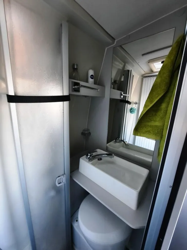 Fahrzeugbild Ahorn Camp Van 620 #18