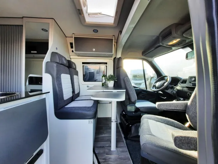 Fahrzeugbild Ahorn Camp Van 620 #9