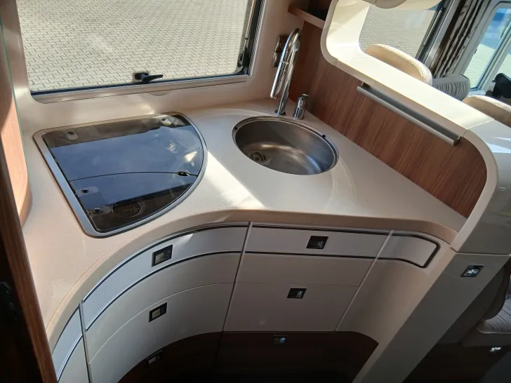 Fahrzeugbild Carthago chic s-plus I 50 LE Iveco Daily - im Kundenauftrag #14