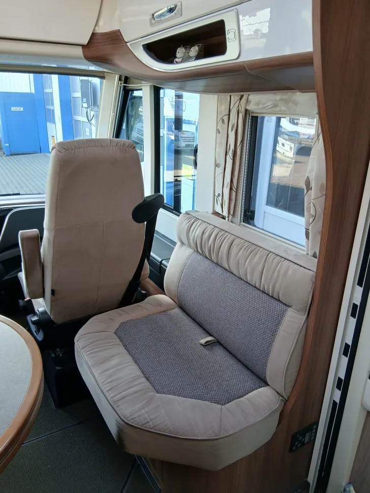Fahrzeugbild Carthago chic s-plus I 50 LE Iveco Daily - im Kundenauftrag #38
