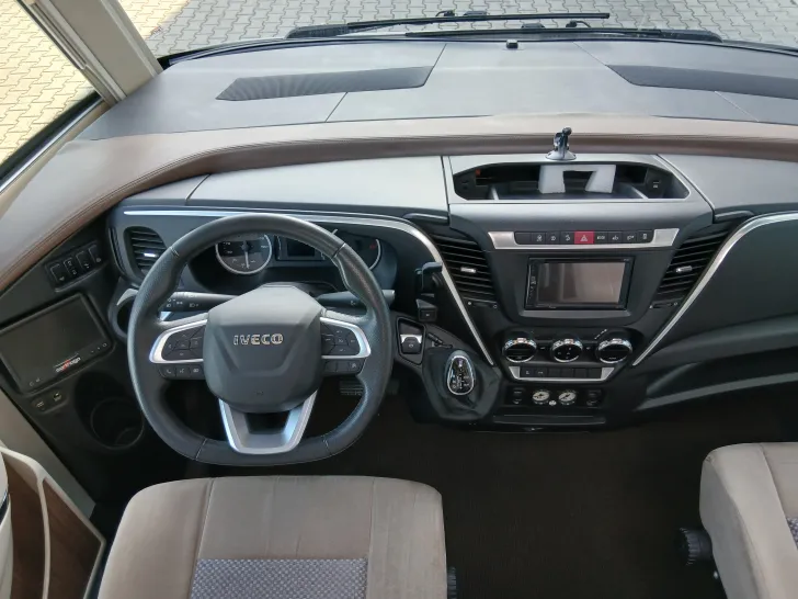 Fahrzeugbild Carthago chic s-plus I 50 LE Iveco Daily - im Kundenauftrag #42