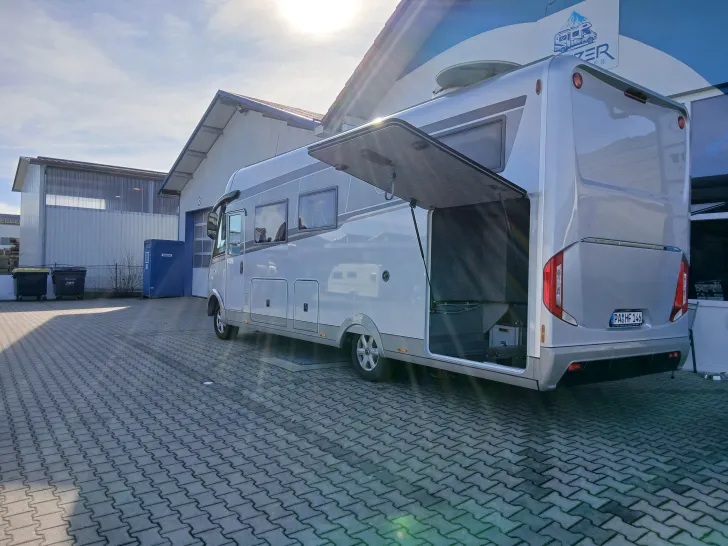 Fahrzeugbild Carthago chic s-plus I 50 LE Iveco Daily - im Kundenauftrag #48