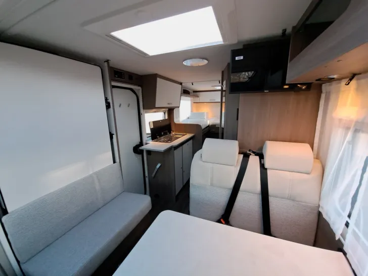 Fahrzeugbild Carado V 347 Pro+, Solar, LTE, TV, Clever Lift Bett #8