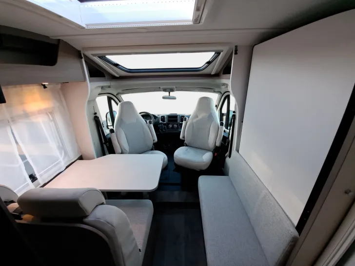 Fahrzeugbild Carado V 347 Pro+, Solar, LTE, TV, Clever Lift Bett #9