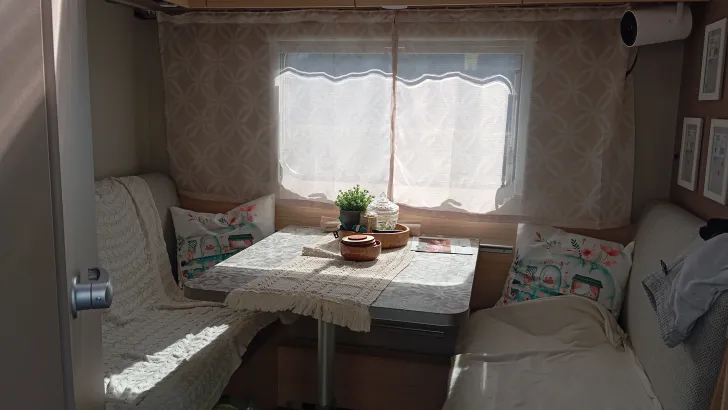 Fahrzeugbild Weinsberg CaraCito 390 QD Neuwertig #1