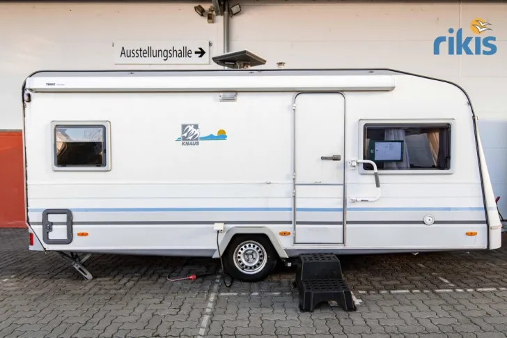 Fahrzeugbild Knaus Azur 495 TF #2