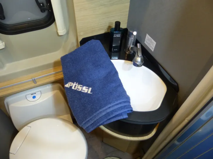 Fahrzeugbild Pössl TRENTA 600 R, 2. Bat., Markise, Rahmenf. uvm #24