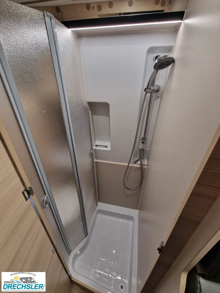 Fahrzeugbild Challenger V210 Sport Edition #10