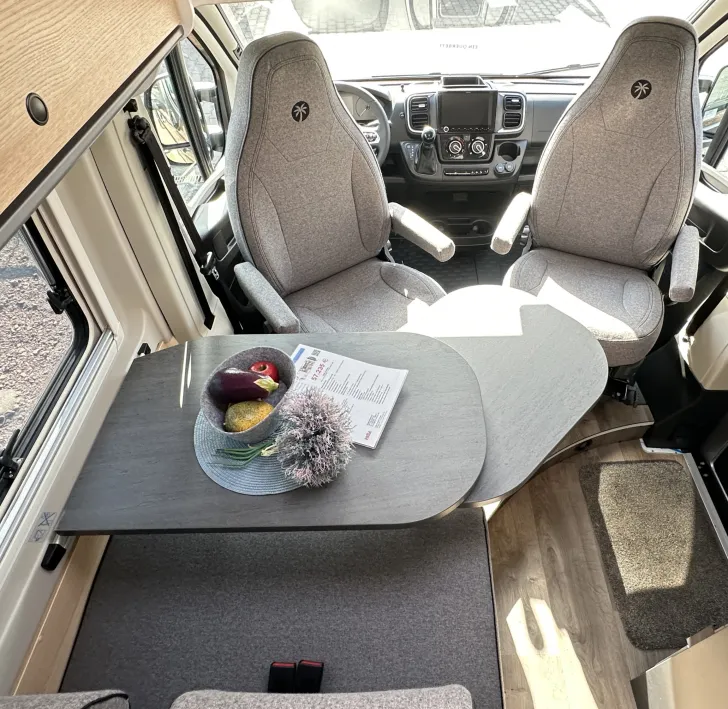 Fahrzeugbild Sunlight Camper Van Cliff 600 2.500 € geschenkt #10