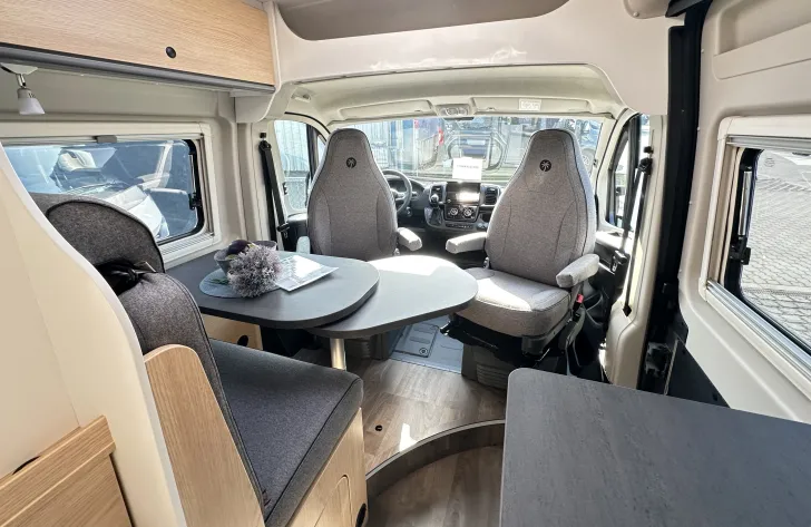 Fahrzeugbild Sunlight Camper Van Cliff 600 2.500 € geschenkt #7