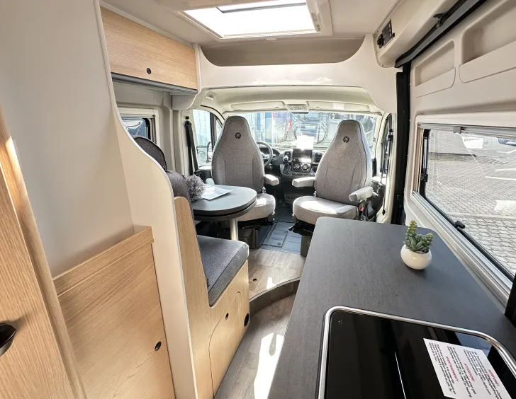 Fahrzeugbild Sunlight Camper Van Cliff 600 2.500 € geschenkt #8