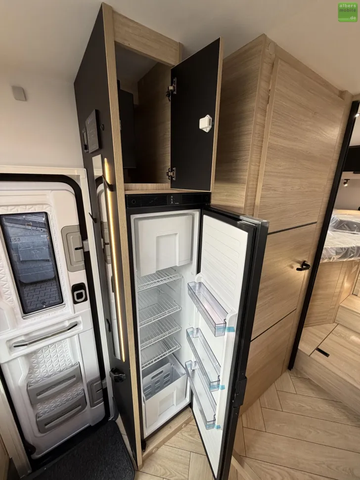 Fahrzeugbild Challenger Teilintegriert Graphite Edition 317 Drive 2026 #14