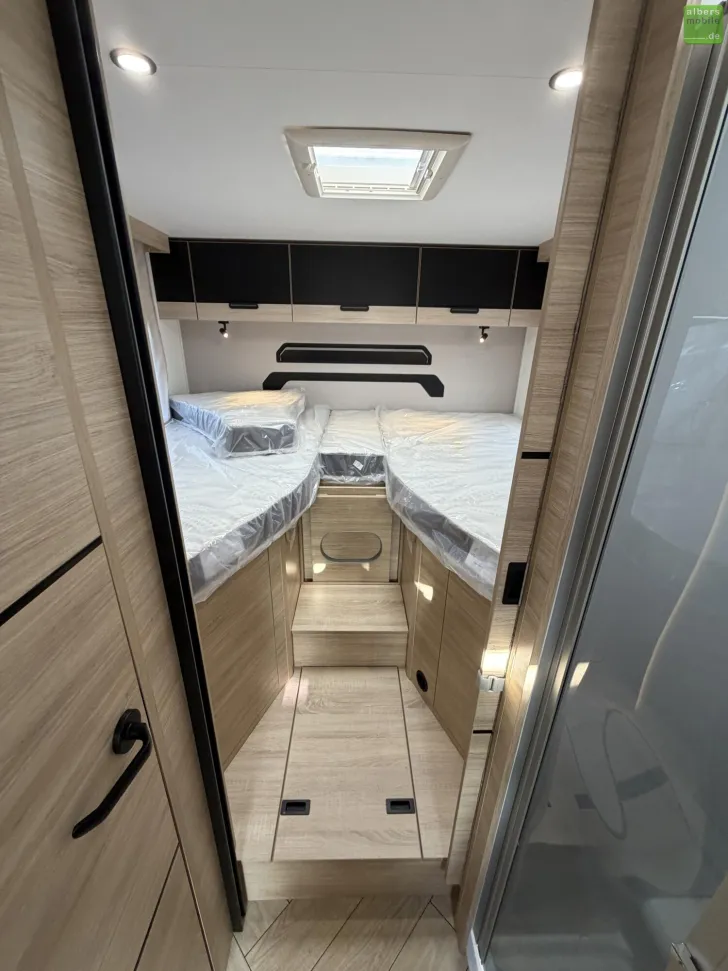 Fahrzeugbild Challenger Teilintegriert Graphite Edition 317 Drive 2026 #17