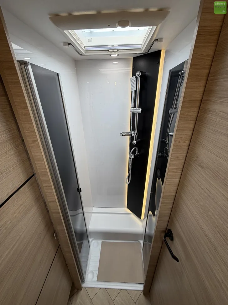 Fahrzeugbild Challenger Teilintegriert Graphite Edition 317 Drive 2026 #24