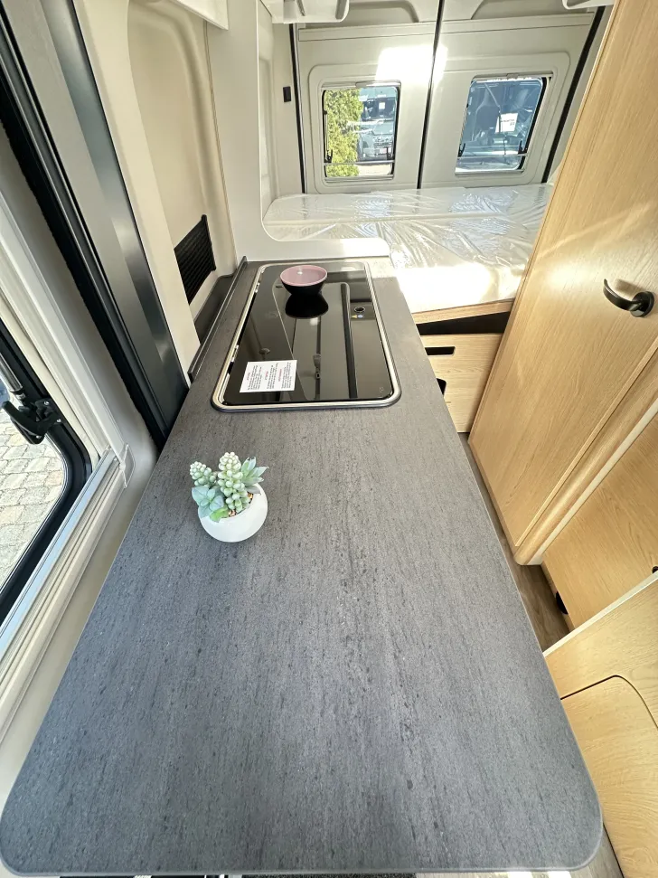 Fahrzeugbild Sunlight Camper Van Cliff 600 2.500 € geschenkt #11
