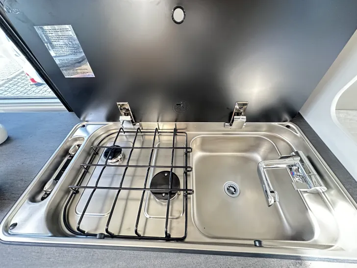 Fahrzeugbild Sunlight Camper Van Cliff 600 2.500 € geschenkt #12