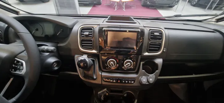Fahrzeugbild Knaus Van TI 650 MEG VANSATION L-Sitz/Exl.Tür/Automatik #11