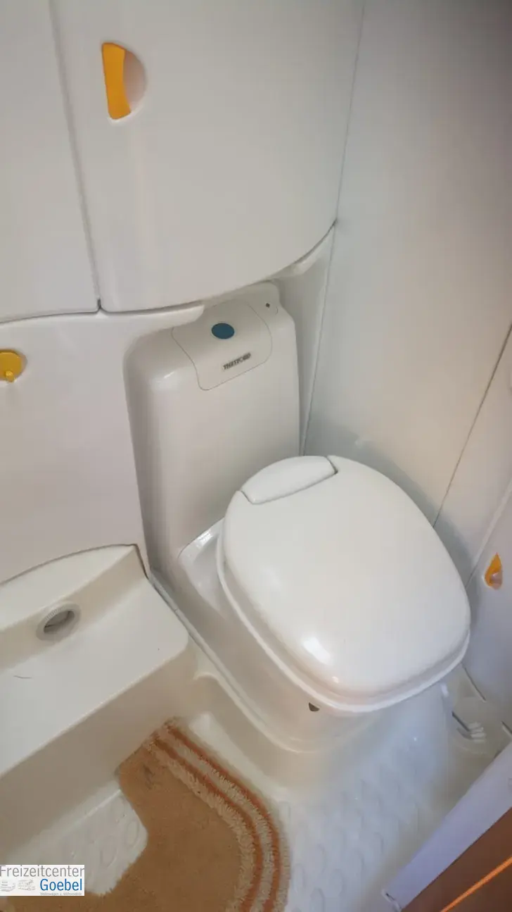 Fahrzeugbild Knaus Südwind 450 TFM #21