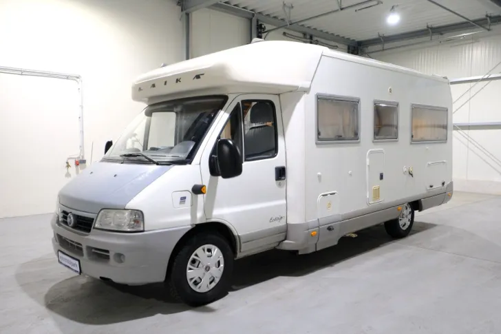 Fahrzeugbild Laika Ecovip 6.1/Festbett/Klima/Markise/DPF-Grün #3